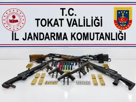 Tokat’ta ruhsatsız silah ve mühimmat ele geçirildi
