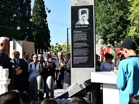 Topçu Yüzbaşı Mustafa Ertuğrul Aker, anıt mezarında anıldı
