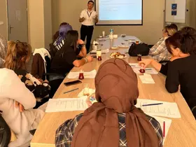 Toplumun her kesimini sağlık eğitimi
