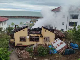 Trabzon’un Araklı ilçesinde yangında 2,5 ton fındık kül oldu
