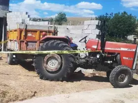 Traktör römorkundan düşen adam hayatını kaybetti
