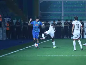 Trendyol Süper Lig: Çaykur Rizespor: 0 - Gençlerbirliği: 0 (İlk yarı)

