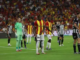 Trendyol Süper Lig: Göztepe: 0 - Beşiktaş: 2 (Maç devam ediyor)
