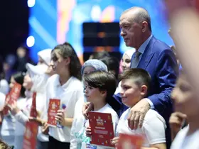 TÜGVA Bursa’dan Cumhurbaşkanı Erdoğan’ın katıldığı yaz okulu buluşmasına rekor katılım
