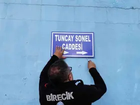 Tuncay Sonel’in ismi caddelerden kaldırıldı
