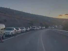 Tunceli’de feribot seferleri durduruldu: 3 kilometre araç kuyruğu oluştu
