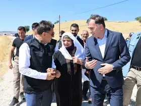 Tunceli’de sıcak asfalt sevinci: Köy yolları modern standartlara kavuşuyor
