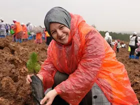 TÜRGEV’li gençler Milli Ağaçlandırma Günü’nde Yeşil Vatan için kenetlendi
