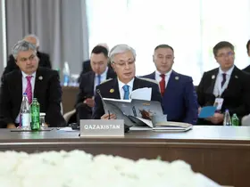 Türkiye, TDT Zirvesi’nde liderlere Cengiz Aytmatov’un ortak alfabe ile yazılan kitabını hediye etti
