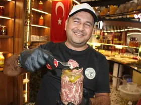Türkiye’de ilk: Pastırmanın turşusu yapıldı
