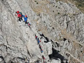 Türkiye’de tek Kemaliye’de bulunan "Via Ferrata" parkuru adrenalin tutkunlarının rotası oldu
