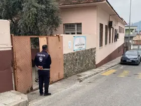 Türkiye’ye örnek olacak uygulama sürüyor: "Zabıta ekiplerinin okul nöbeti"
