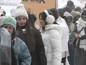 Uludağ’a yoğun kar yağdı, pistler doldu taştı
