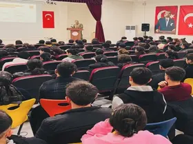 Uludere’de lise öğrencilerine MSÜ tanıtım semineri düzenlendi
