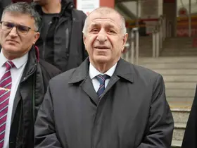 Ümit Özdağ, Kocaeli’de "tehdit" suçlamasıyla hakim karşısına çıktı
