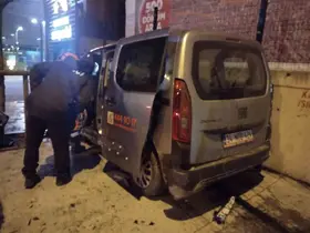 Ümraniye’de trafik kazası: 2’si ağır 3 yaralı
