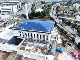 "Umuttepe Camii ve Otopark Projesi" gün sayıyor: Yüzde 90’ı tamamlandı
