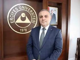 Üniversite tercihi yapacak öğrencilere ’öne çıkan meslekleri tercih edin’ önerisi

