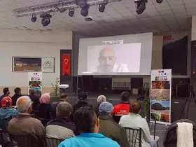 Üreticilere kuşburnu ve badem yetiştiriciliği eğitimi
