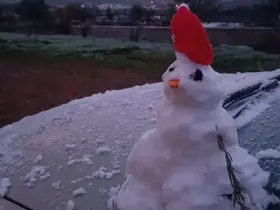 Urla’da kar yağışı etkili oldu
