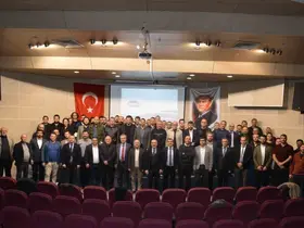 Uşak Eğitim ve Araştırma Hastanesi’nde bilimsel ve akademik buluşma
