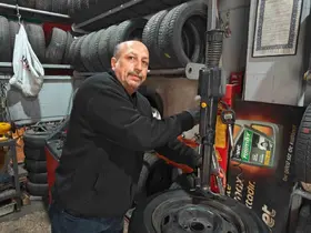 Ustasından kış lastiği uyarısı: "Can güvenliğimiz için lastiklerimizi taktıralım"
