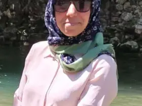 Uykudaki eşini iple boğup öldürdü
