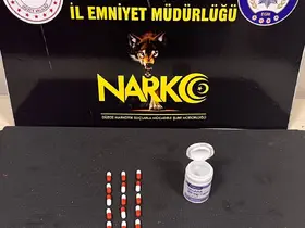 Uyuşturucu hapla yakalanan genç tutuklandı
