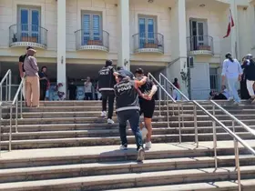 Uyuşturucu şüphelileri dronla yakalandı
