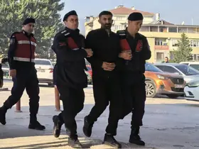 Uyuşturucu taciri kıskıvrak yakalandı