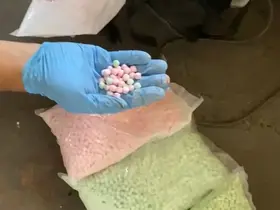 Uyuşturucunun kapısını açan anahtar: 18 bin extacy hap ele geçirildi
