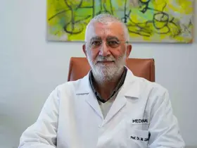 Uzmanından uyarı: Alzheimer’a karşı beyninizi vitaminlerle besleyin
