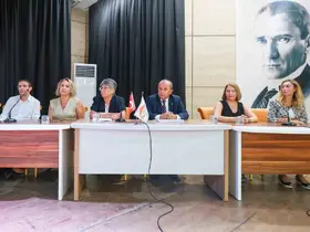 Uzmanlar Alzheimer’i anlattı
