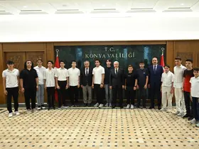 Vali Akın ve Başkan Altay Konyalı LGS birincileri ile bir araya geldi