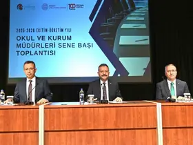 Vali Aksoy, okul ve kurum müdürleriyle toplantı yaptı
