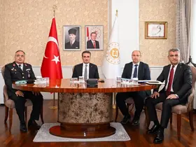 Vali Aydın Baruş, Bakanlar Çiftçi ve Tekin ile "Okul Güvenliği" toplantısına katıldı
