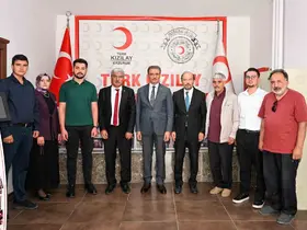 Vali  Aydın Baruş Kızılay’da
