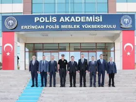Vali Aydoğdu’dan Emniyet Müdürü Doköz’e iade-i ziyaret
