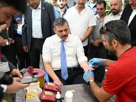 Vali Çiftçi, 44. kez kan bağışında bulundu
