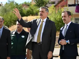 Vali Çiftçi, İspir’de heyelan bölgesinde incelemelerde bulundu

