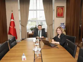 Vali Işın, "Üniversite-kamu işbirliği Kütahya’nın sosyal kalkınmasına katkı sunmaktadır"
