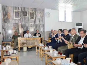 Vali Kızılkaya, kazada hayatını kaybeden iki kuzenin taziyesine katıldı

