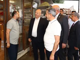 Vali Küçük, Besni’de esnafın talep ve önerilerini dinledi
