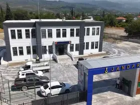Vali Masatlı, Kuzuculu jandarma karakolunda incelemelerde bulundu
