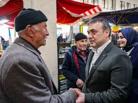 Vali Sözer esnaf ve vatandaşla buluştu
