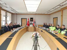 Vali Tavlı: "Yollardaki işaretlemeler standartlara uygun hale getirilecek"
