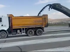 Van Ferit Melen Havalimanında pist sökme çalışmaları başladı
