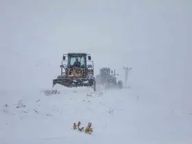 Van’da 671 yerleşim yerinin yolu ulaşıma kapandı
