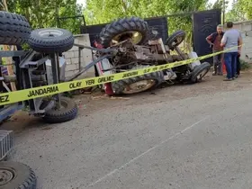Van’da traktör devrildi: 3 yaralı
