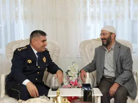 "Vatandaşlarımızla iletişimimizi daima karşılıklı güven ve saygı üzerine kuracağız"
